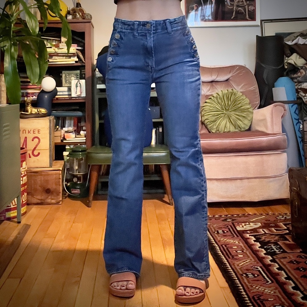 GAP High-Rise Flare Jeans in Medium Blue